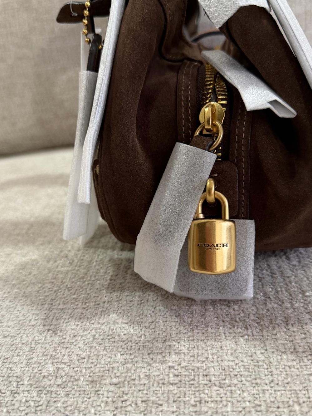 Coach Drifter 31 in Brown Suede Shoulder Bag with Gold Buckle - Picture 4 of 8